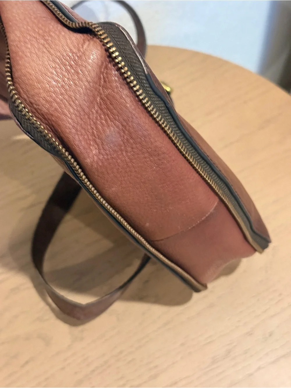 Fossil Tan Brown Leather Messenger Crossbody with Gold‎ Hardware